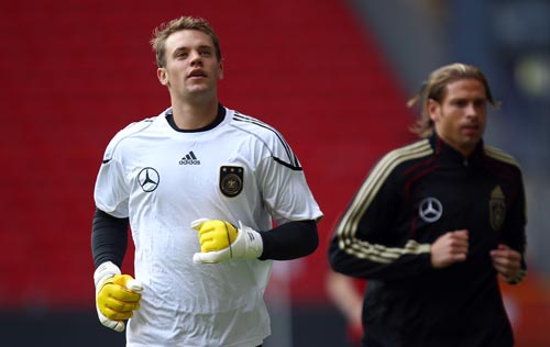 巴斯托尼：国家队的默契不如俱乐部，最难防守的对手是亚马尔