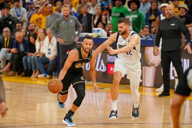 黄蜂在比赛 黄蜂在比赛