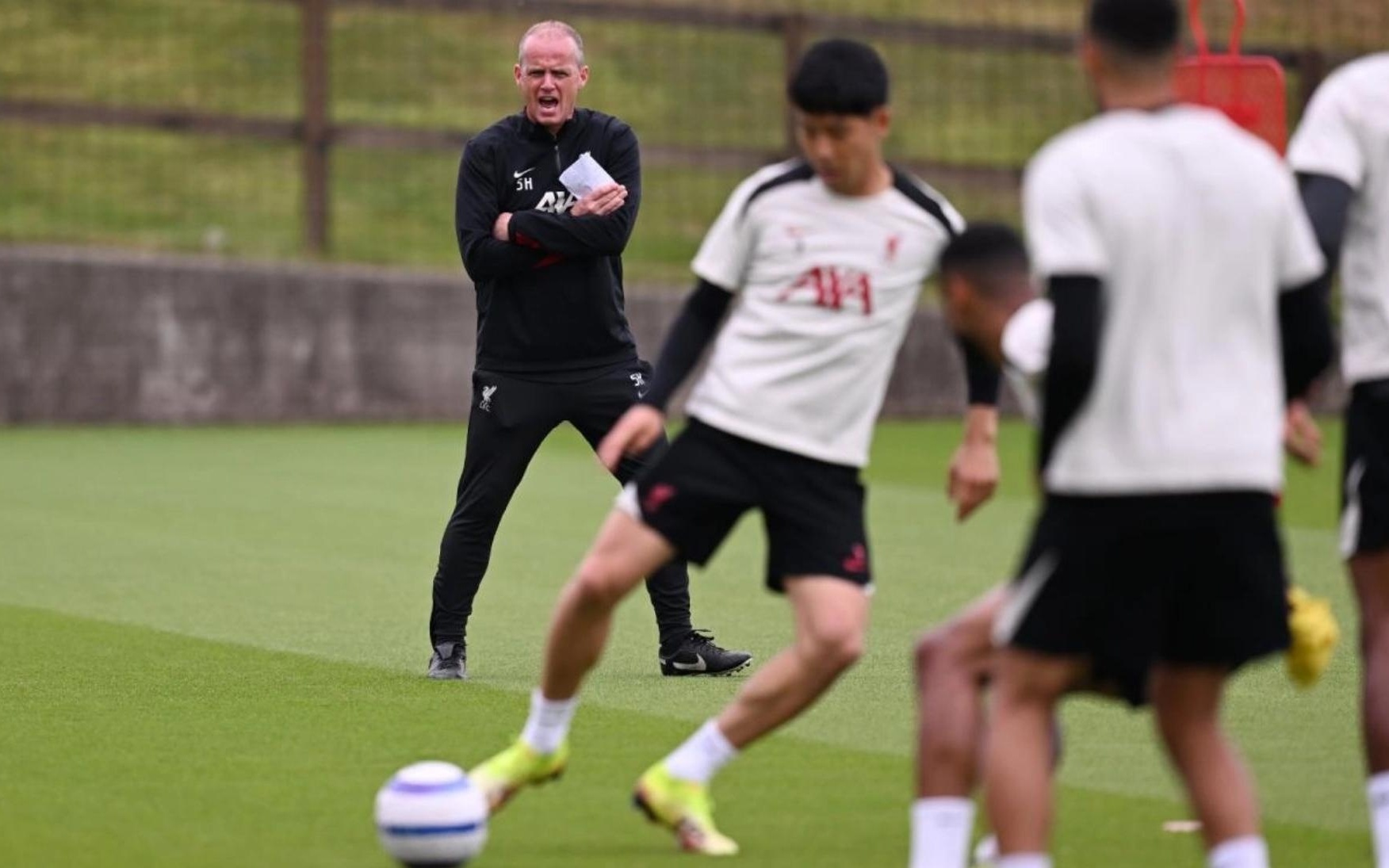 和积极拼抢 和积极拼抢